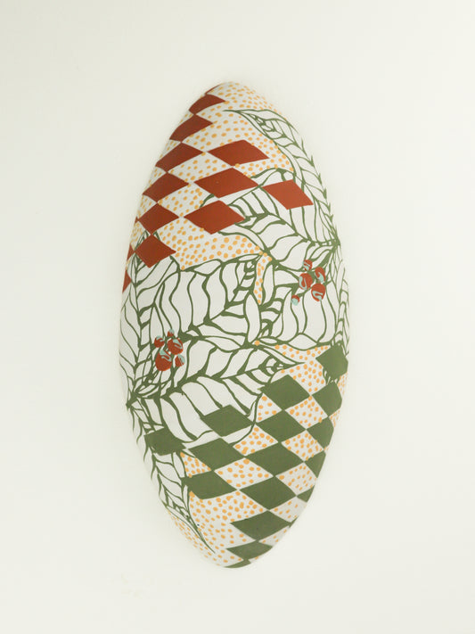 Small Checkered White Flower Wall Pod