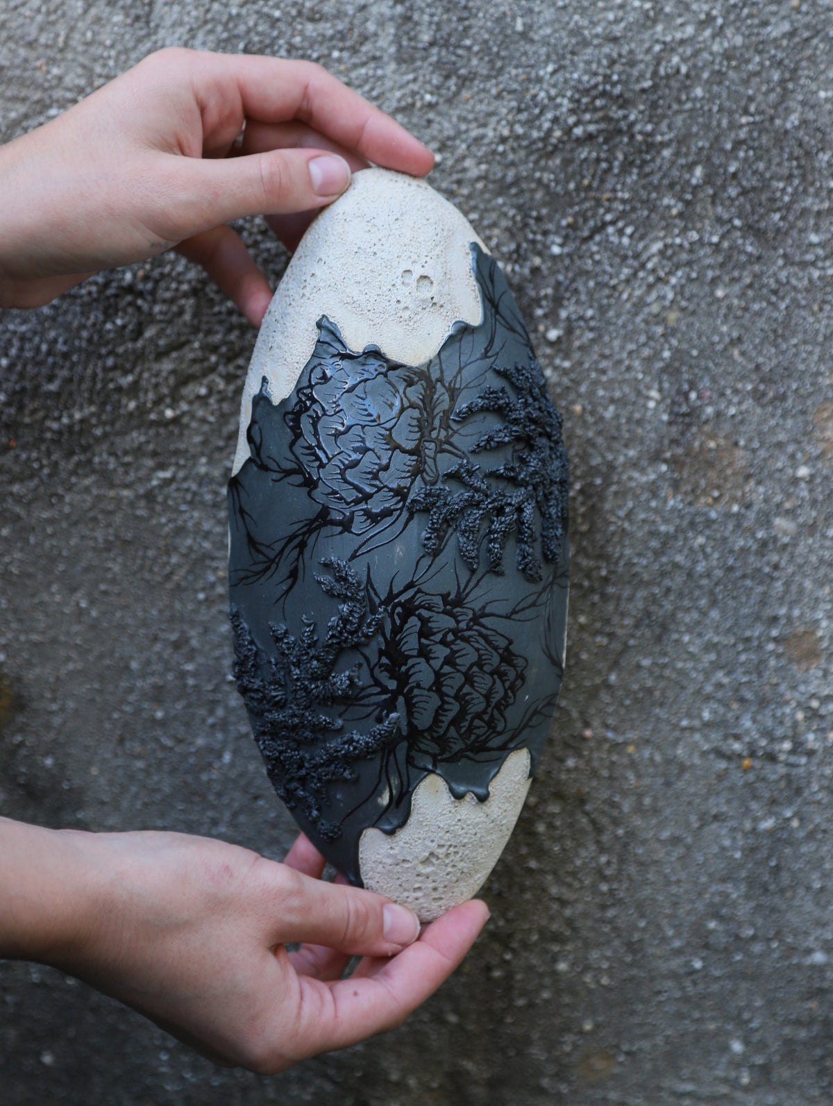 Small Black Moss and White Stone Wall Pod