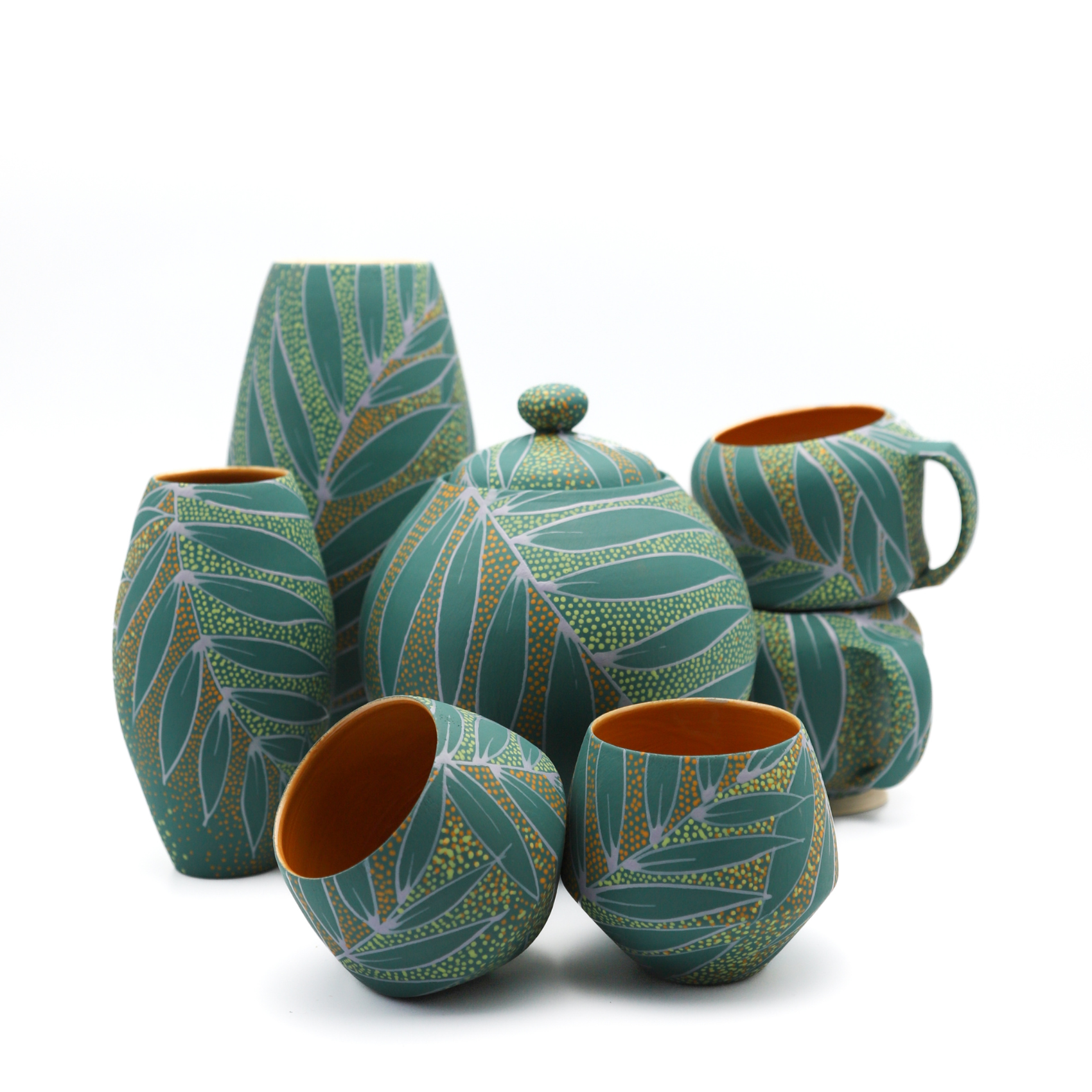 Leaf ceramic collection